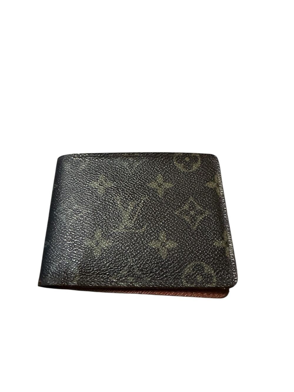 Louis Vuitton Classic Men’s Monogram Wallet